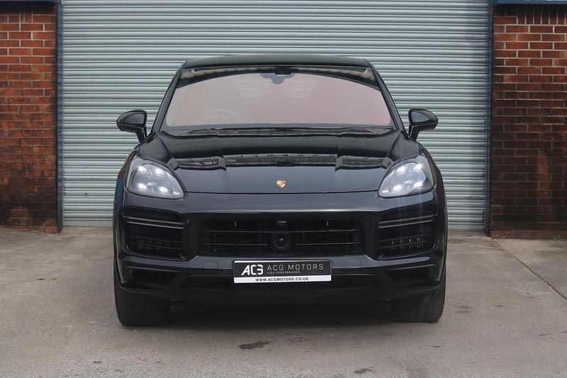 Used Porsche Cayenne Turbo E-Hybrid 2021 Black SUV