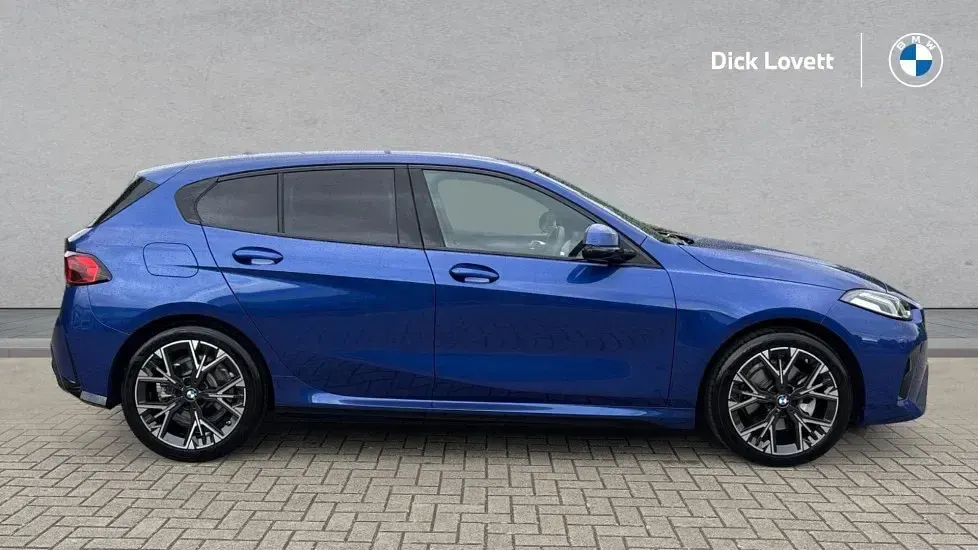 Usado BMW 120 M Sport 168 CV (123 kW) 2026 Azul Utilitario