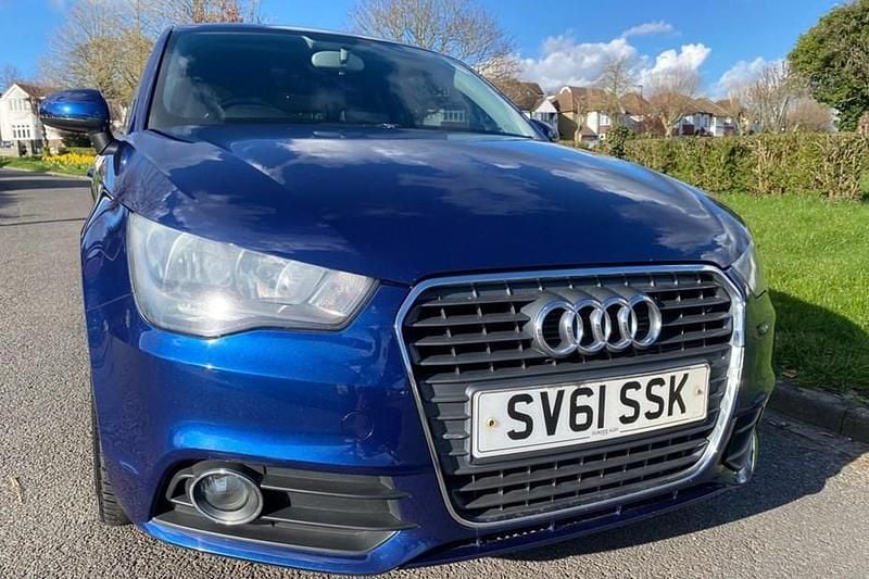Used Audi A1 Sport 86 HP (63 kW) 2011 Blue Hatchback