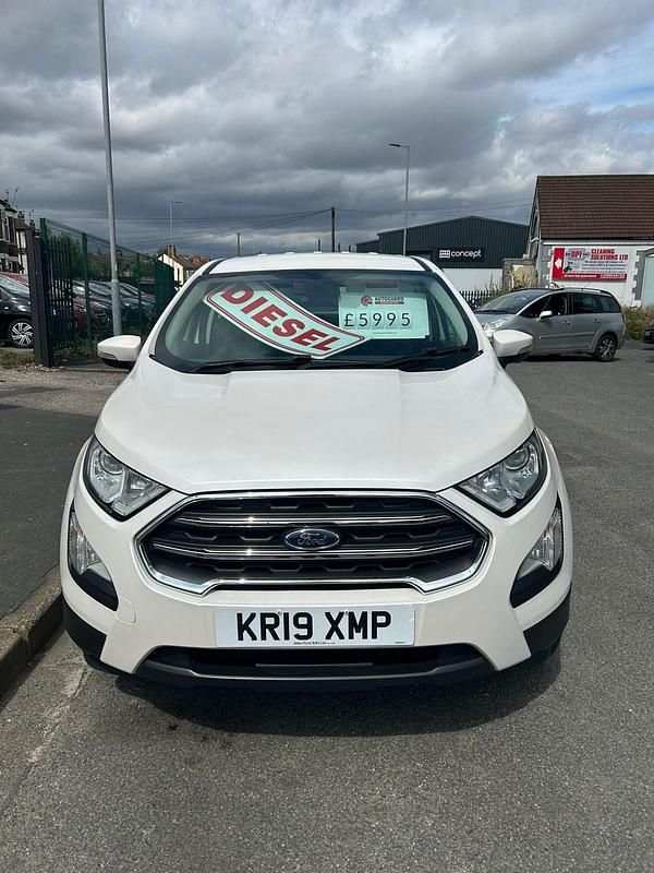 Used Ford Ecosport Zetec 100 HP (73 kW) 2019 White SUV