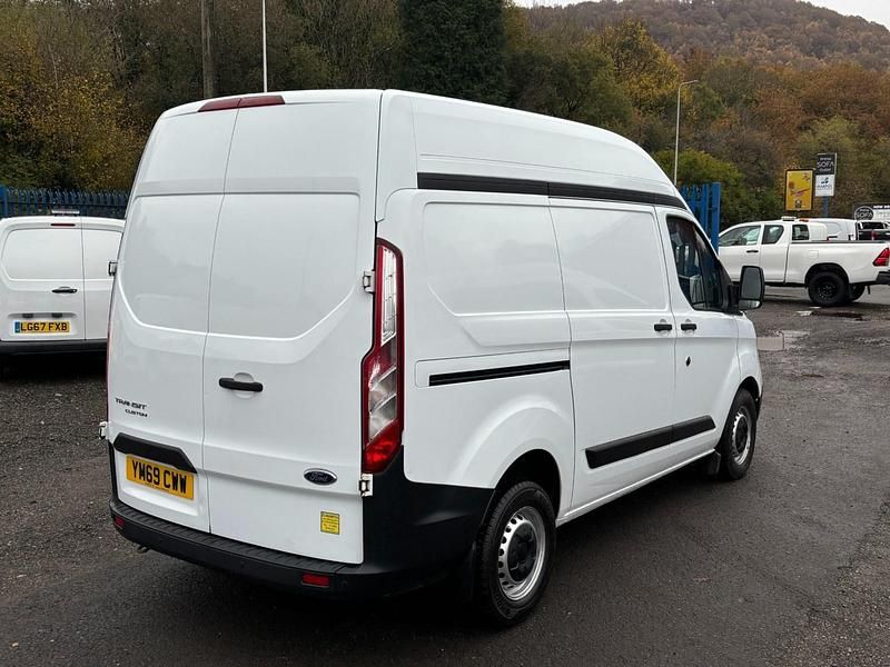 Used Ford Transit Custom 105 HP (77 kW) 2020 White Van