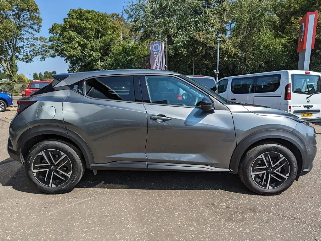 Used Nissan Juke N-Connecta 2025 Grey SUV