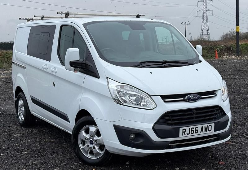Used Ford Transit Custom Limited 170 HP (125 kW) 2016 White Van
