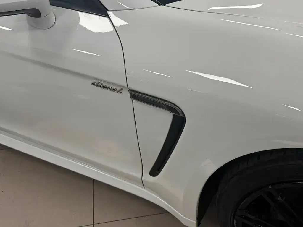 Used Porsche Panamera 300 HP (220 kW) 2014 White Hatchback