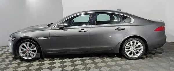 Used Jaguar XF Portfolio 180 HP (132 kW) 2017 Grey Sedan