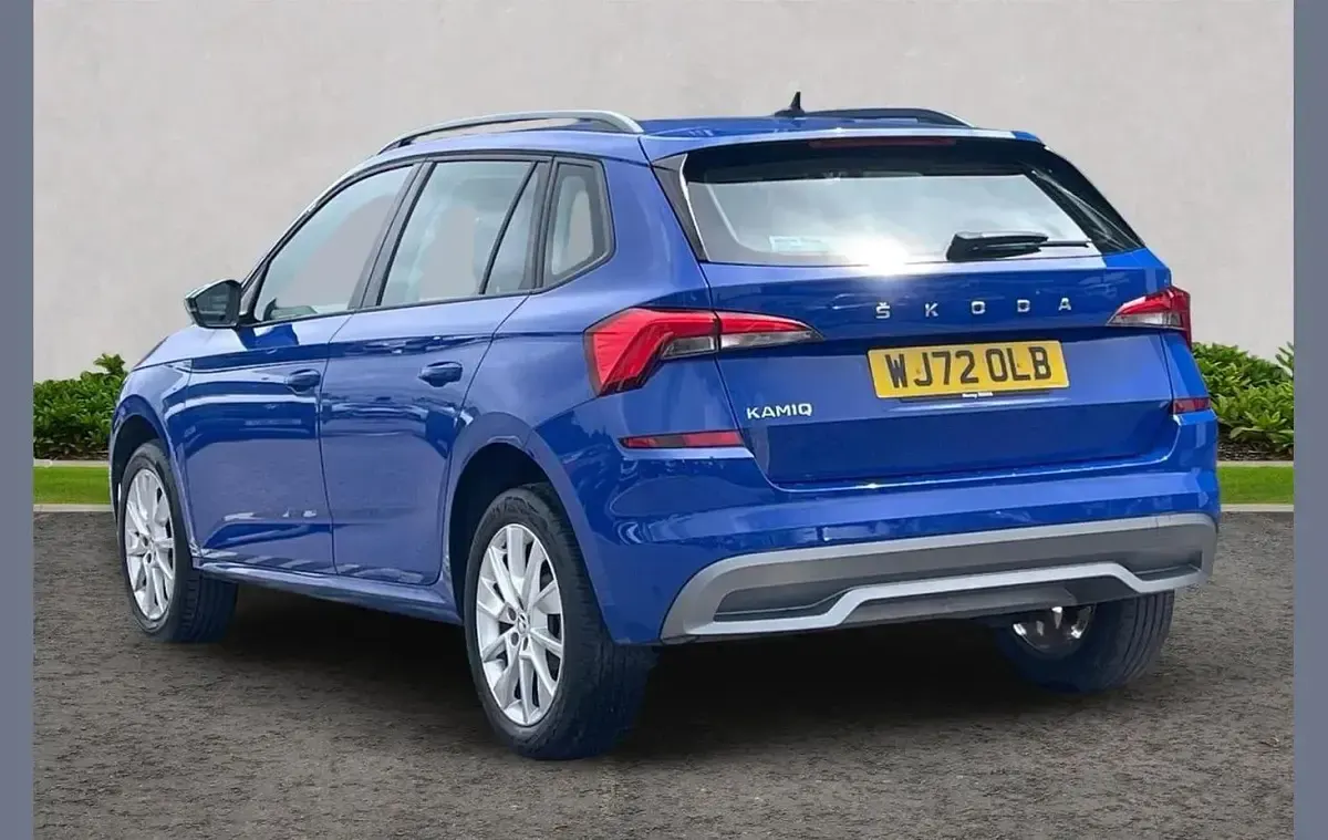 Used Skoda Kamiq SE 108 HP (79 kW) 2022 Blue SUV