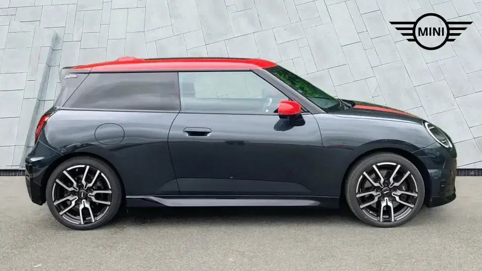 Used Mini Cooper SE Hatch 158 kW (215 HP) 2024 Grey Hatchback