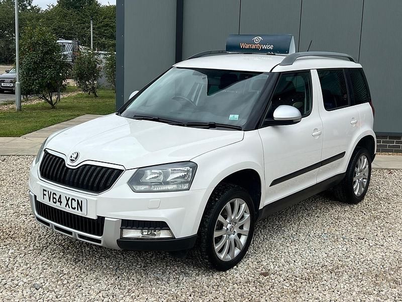 White Used 2015 Skoda Yeti SE SUV | £7,499 (Fair price) - Image 1/4