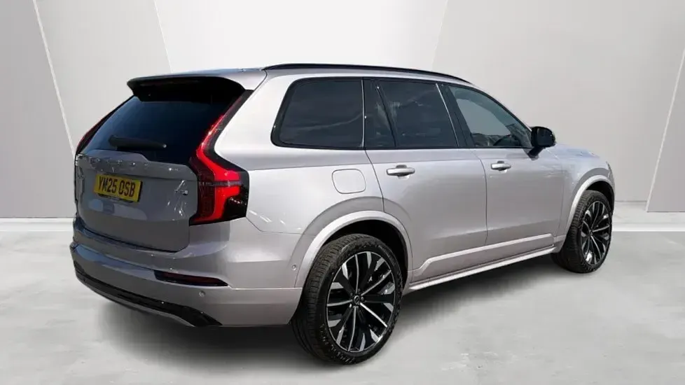 Used Volvo XC90 Ultra 455 HP (334 kW) 2025 Silver SUV