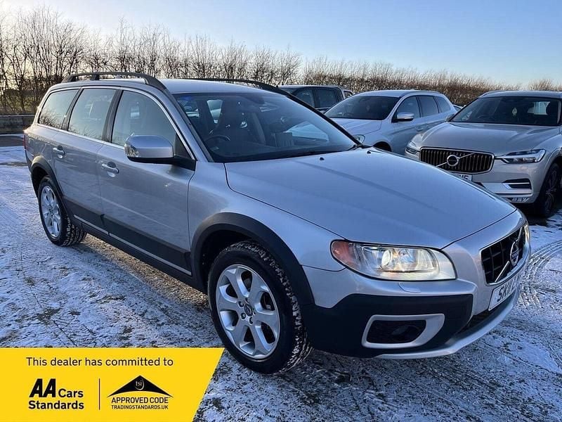 Used Volvo XC70 SE Lux 205 HP (150 kW) 2011 Silver Estate