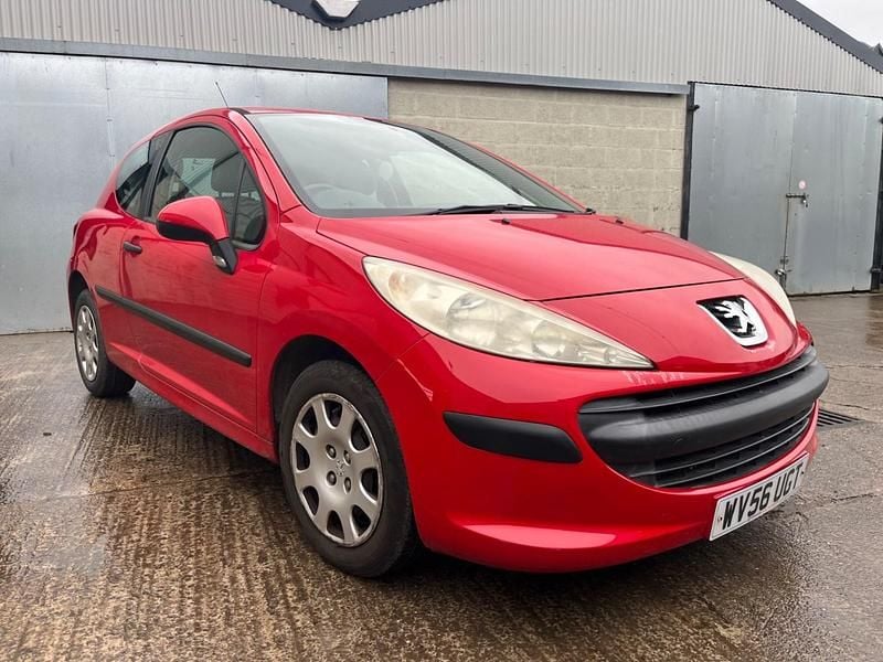 Red Used 2006 Peugeot 207 Hatchback | £795 (Good price) - Image 1/4