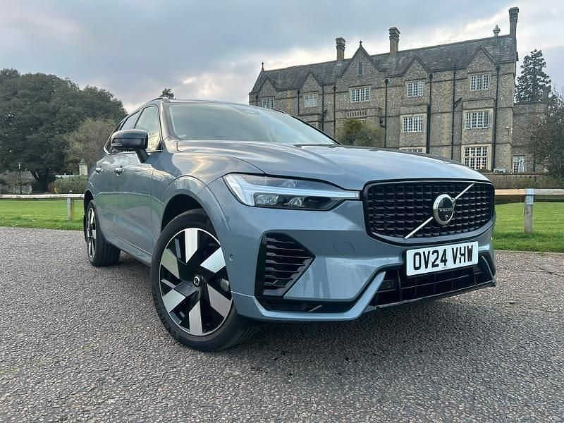 Usado Volvo XC60 Plus 2024 Cinzento SUV