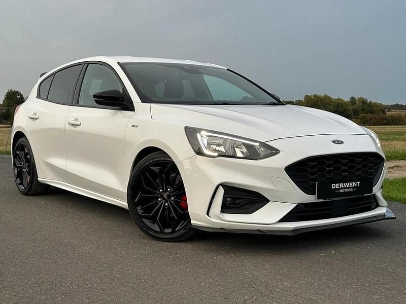 White Used 2019 Ford Focus ST-Line X Hatchback | £10,995 (Fair price) - Image 1/4