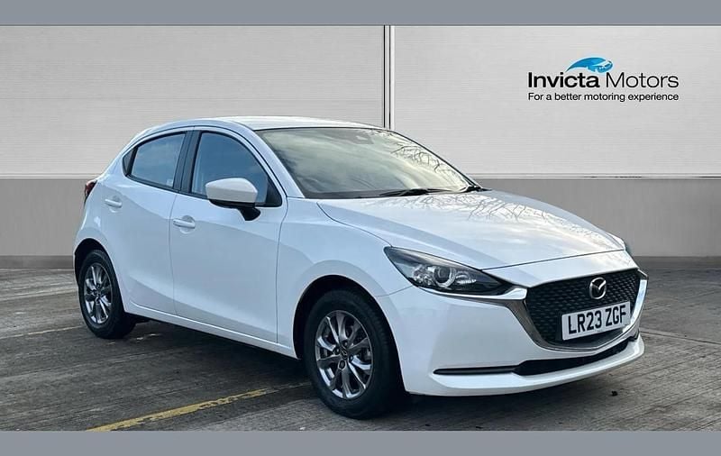 Used Mazda 2 88 HP (64 kW) 2023 White Hatchback