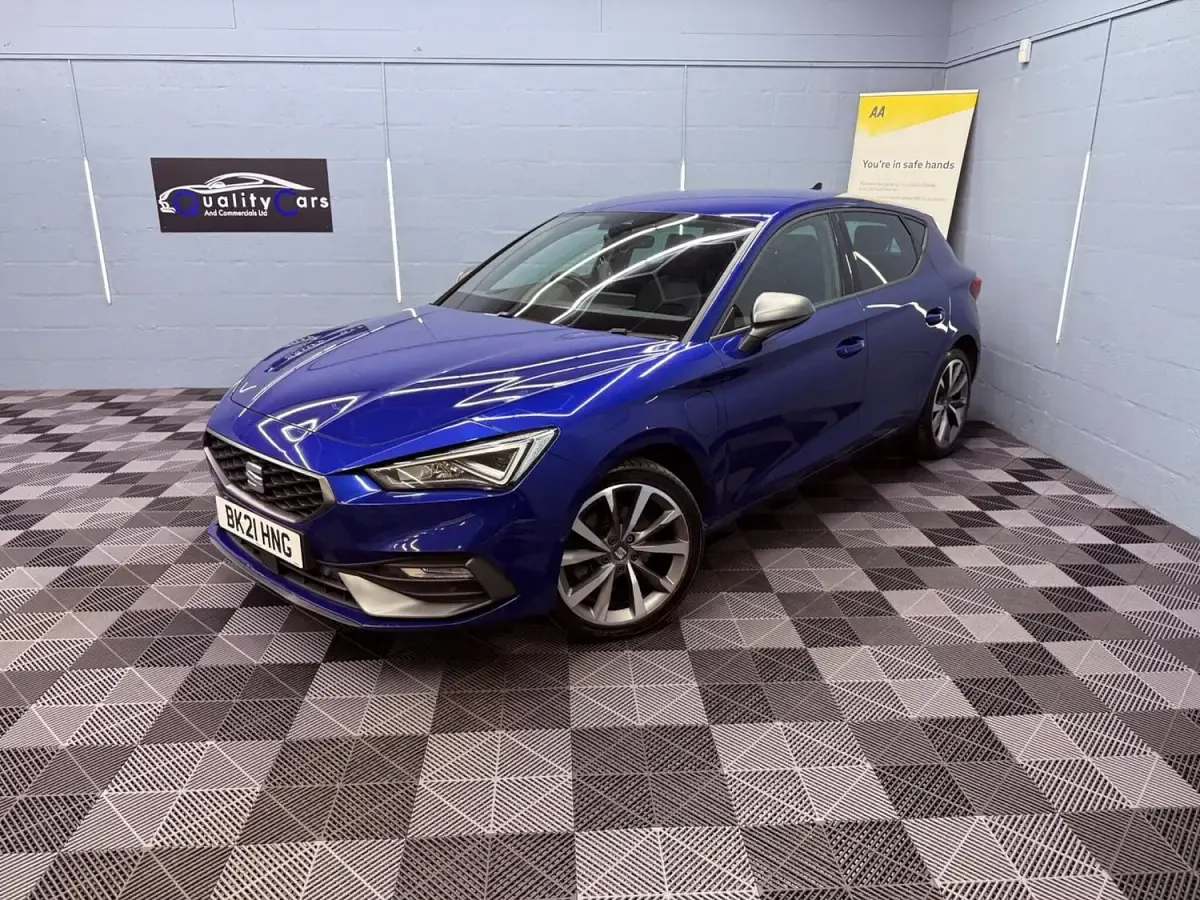 Used Seat Leon FR Sport 204 HP (150 kW) 2021 Blue Hatchback