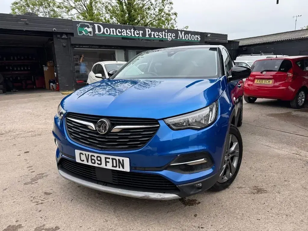 Used Vauxhall Grandland X Sport 130 HP (95 kW) 2019 Blue SUV