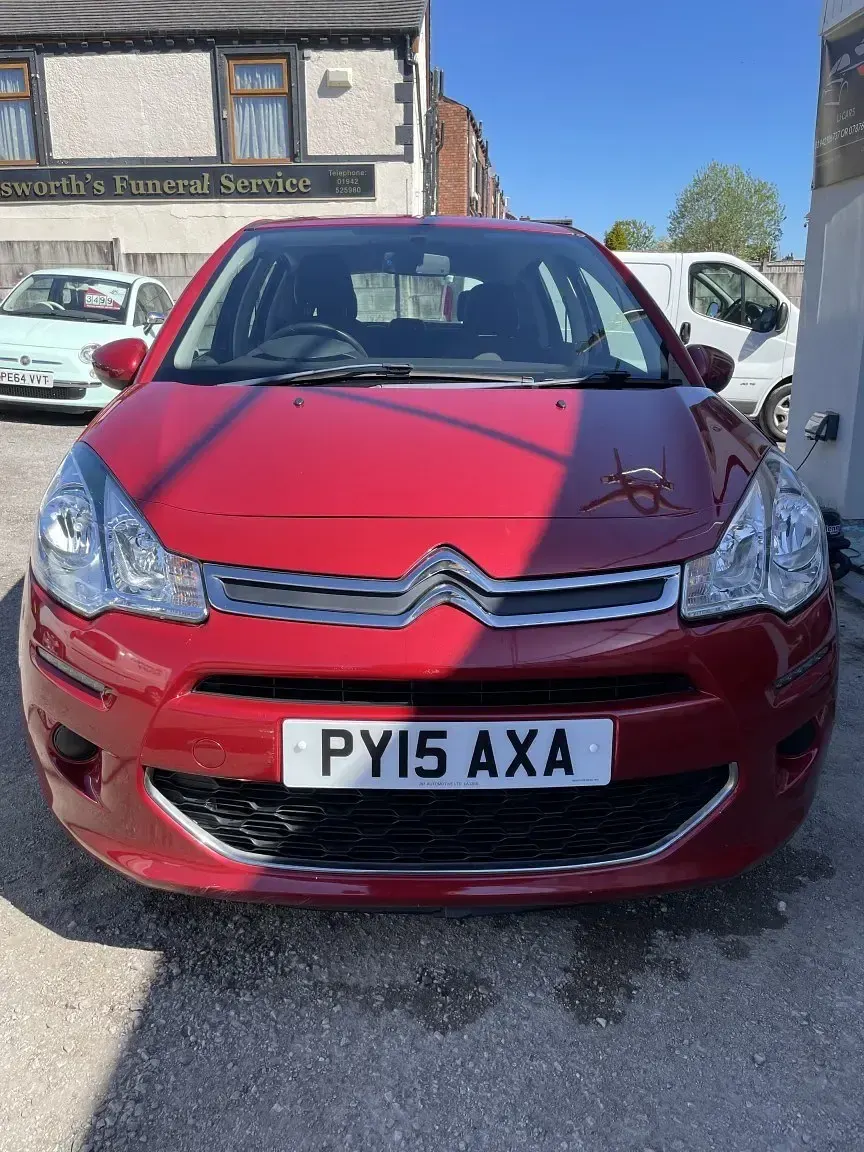 Usado Citroën C3 PureTech 2015 Rojo Utilitario