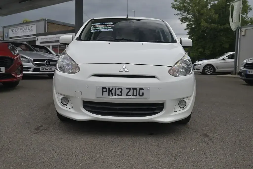 Used Mitsubishi Mirage 79 HP (58 kW) 2013 White Hatchback