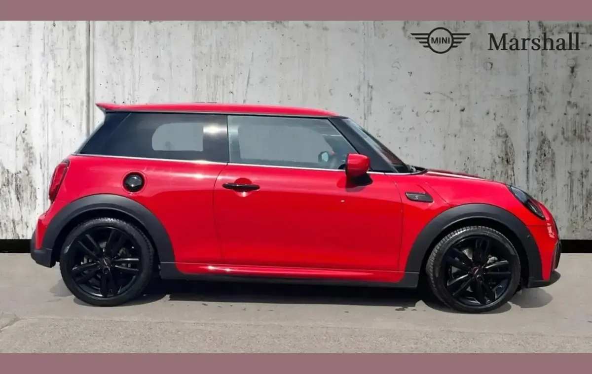 Used Mini Cooper S Premium Plus 178 HP (130 kW) 2023 Chili red Hatchback