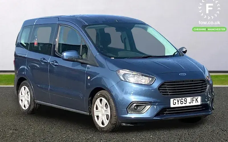 Used Ford Tourneo Courier Zetec 101 HP (74 kW) 2019 MPV