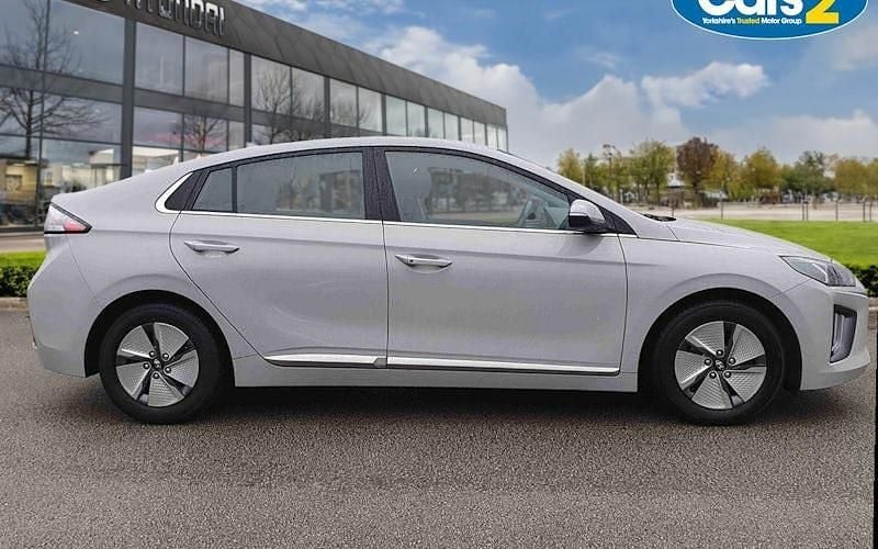 Used Hyundai Ioniq Premium 141 HP (103 kW) 2022 Hatchback