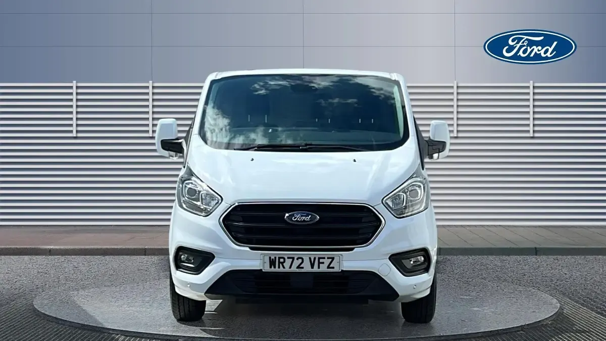 Usado Ford Transit Custom Limited 130 HP (95 kW) 2023 Van