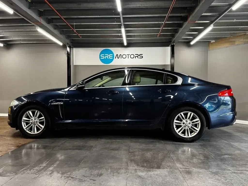 Używany Jaguar XF Luxury 240 KM (176 kW) 2013 Niebieski Sedan/Limuzyna