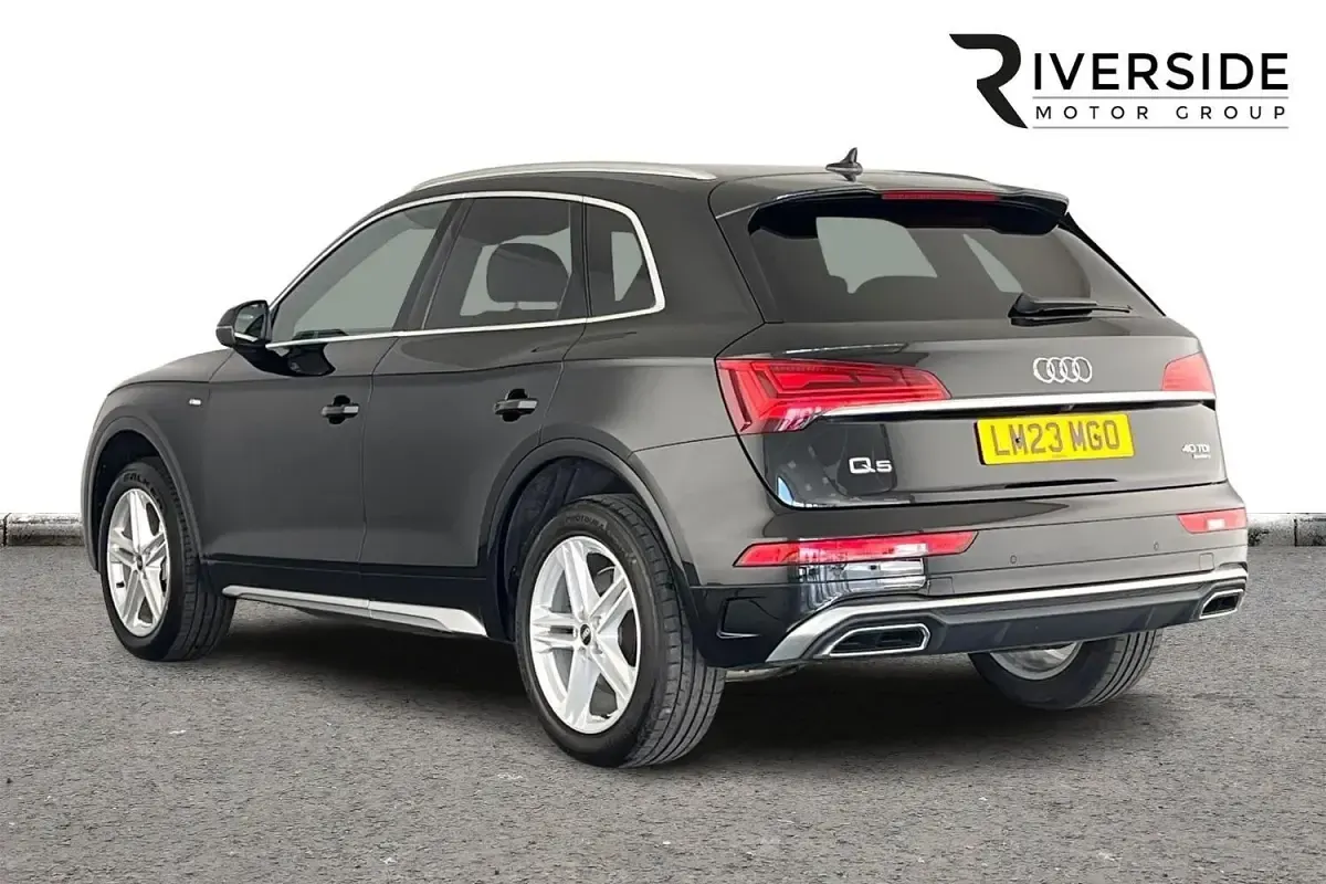 Used Audi Q5 S-Line 204 HP (150 kW) 2023 Mythos black SUV
