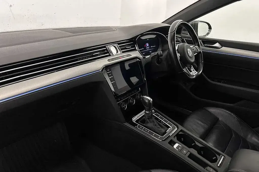 Used VW Arteon R-line 190 HP (139 kW) 2019 Grey Hatchback