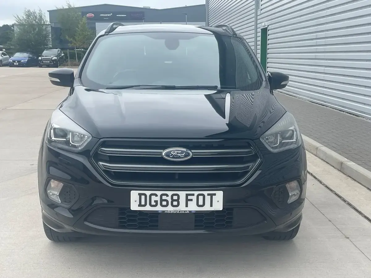 Second-hand Ford Kuga ST-Line 120 CP (88 kW) 2018 Negru SUV