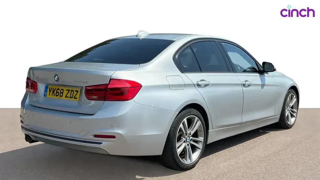 Used BMW 320 Sport Line 190 HP (139 kW) 2018 Silver Sedan