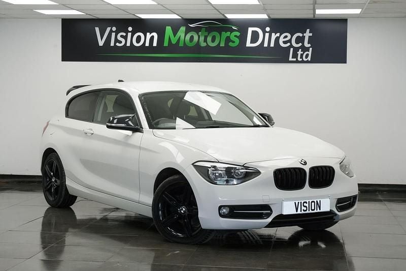 White Used 2013 BMW 114 Sport Line Hatchback | £5,240 (Fair price) - Image 1/3