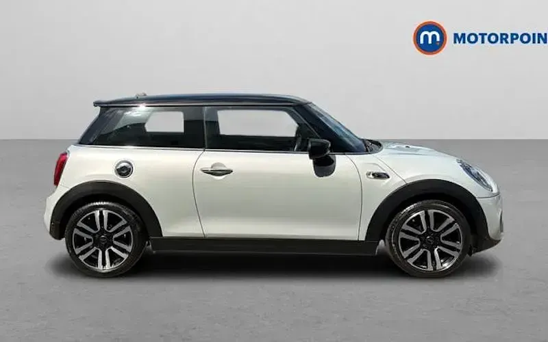 Used Mini Cooper S Exclusive 192 HP (141 kW) 2020 Silver Hatchback