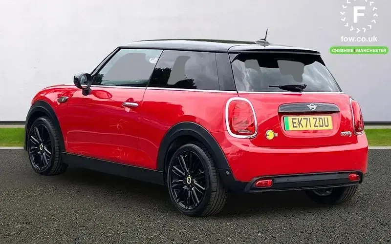 Used Mini Cooper Level 2 135 kW (184 HP) 2023 Hatchback