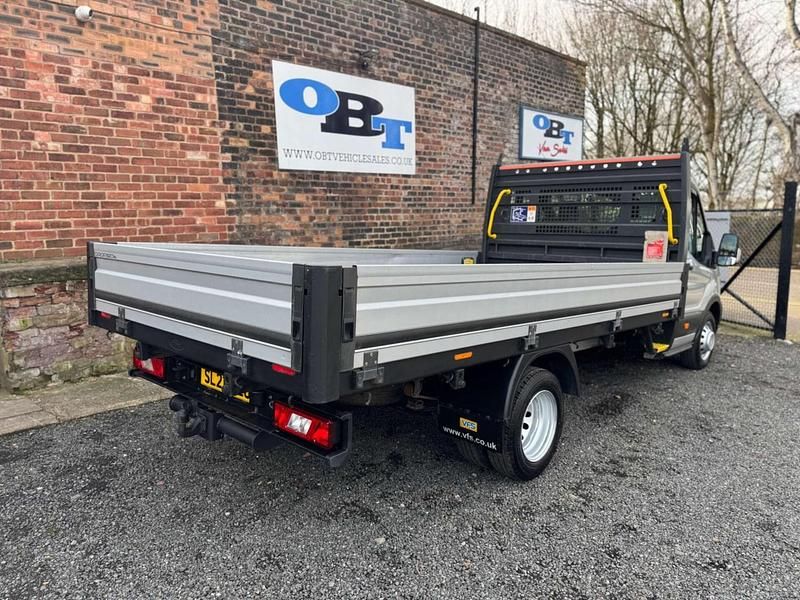 Begagnad Ford Transit 130 HK (95 kW) 2022 Silver Cab