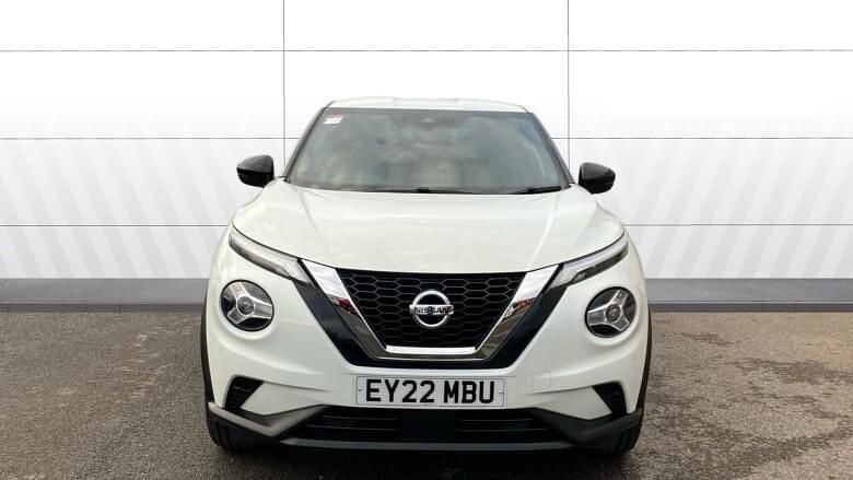Used Nissan Juke N-Connecta 114 HP (83 kW) 2022 White SUV