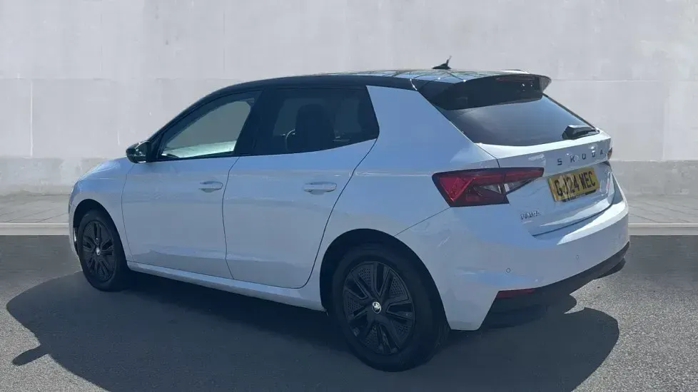 Used Skoda Fabia Colour Edition 80 HP (58 kW) 2024 Moon white metallic black magic pearl effect Hatchback