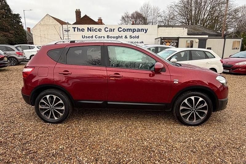 Red Used 2012 Nissan Qashqai N-TEC SUV | £2,995 (Fair price) - Image 1/1