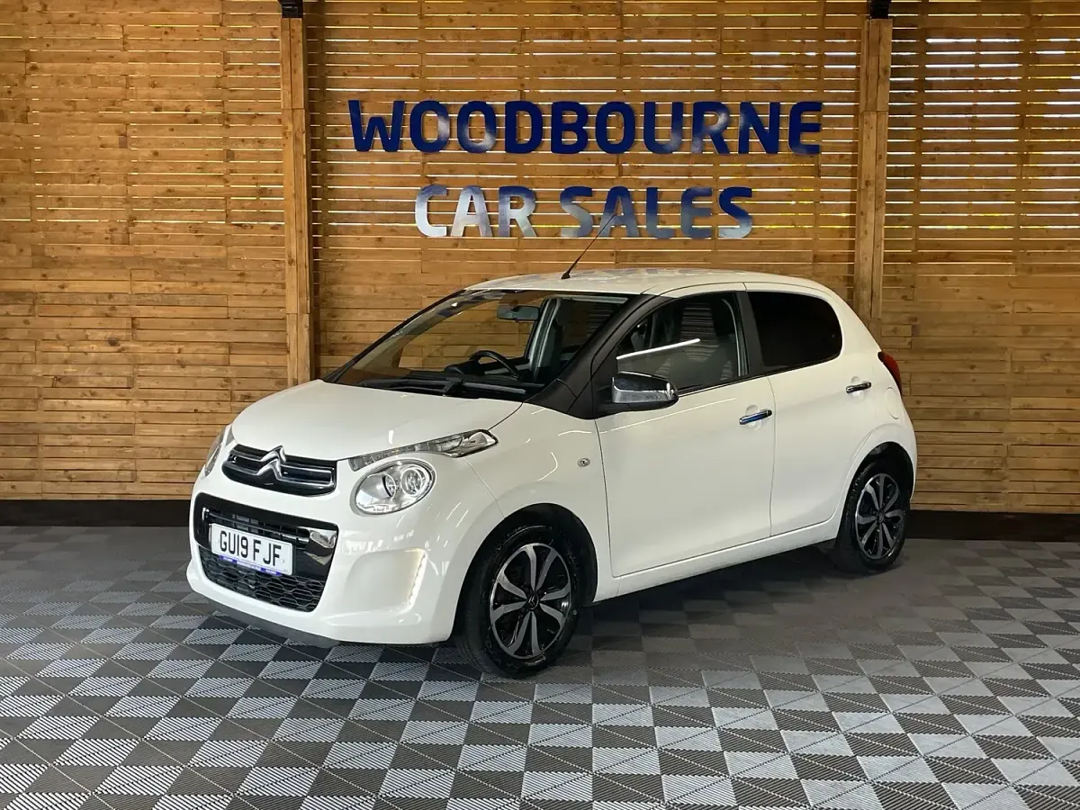 Used Citroën C1 Flair 72 HP (52 kW) 2019 White Hatchback