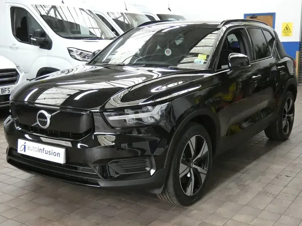 Usado Volvo XC40 300 kW (408 HP) 2021 Preto SUV