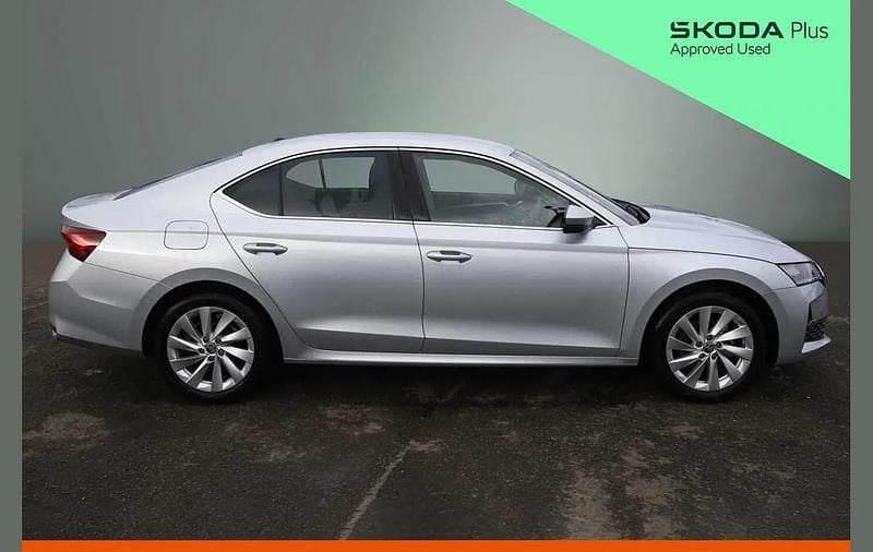 Used Skoda Octavia SE L 147 HP (108 kW) 2024 Brilliant silver metallic Hatchback