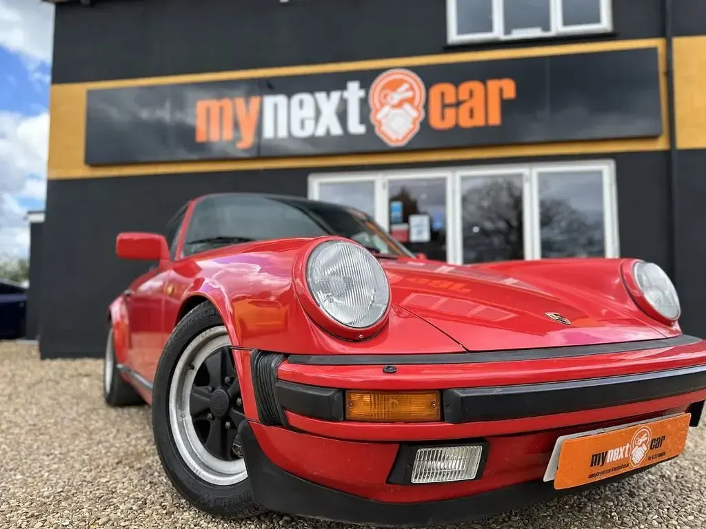 Used Porsche 911 Carrera Cabriolet Sport 231 HP (169 kW) 1989 Red Cabriolet