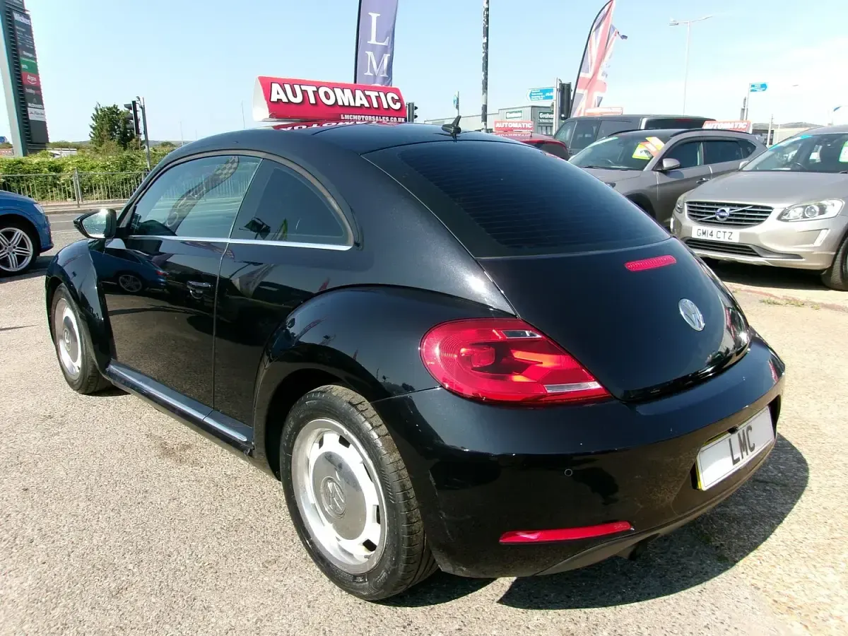 Used VW Beetle Design 105 HP (77 kW) 2013 Black Hatchback