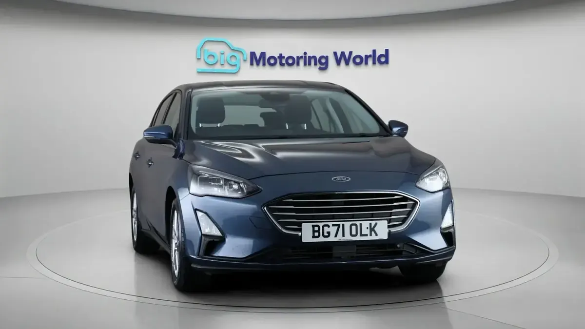 Used Ford Focus Zetec 2021 Blue Hatchback