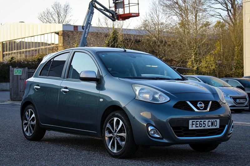Begagnad Nissan Micra N-TEC 2015 Grå Halvkombi