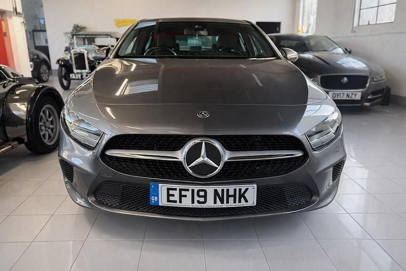 Used Mercedes A180 SE 136 HP (100 kW) 2019 Grey Hatchback