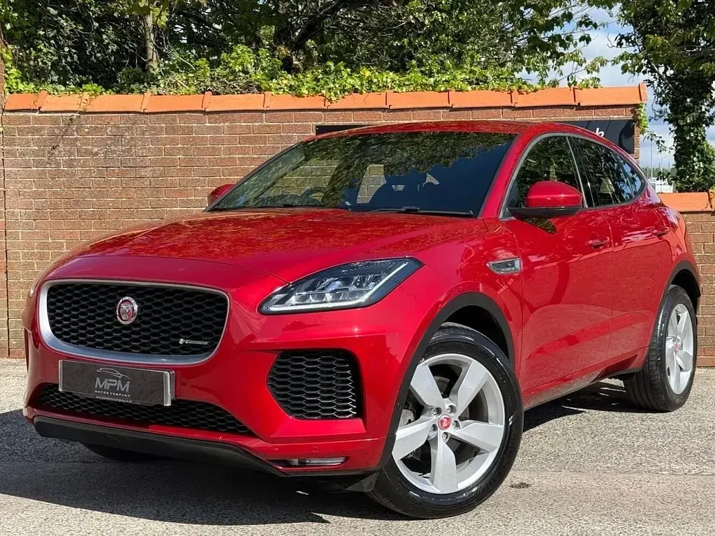 Begagnad Jaguar E-Pace R-Dynamic 150 HK (110 kW) 2018 Röd SUV