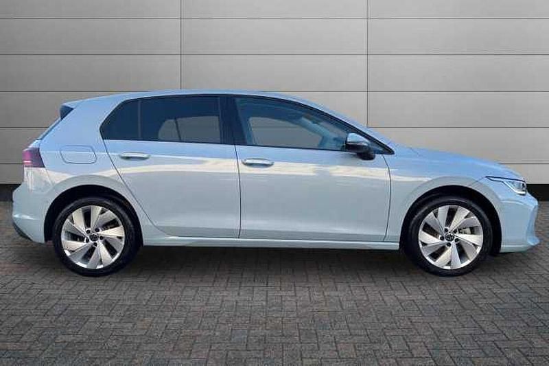 Used VW Golf VIII 204 HP (150 kW) 2025