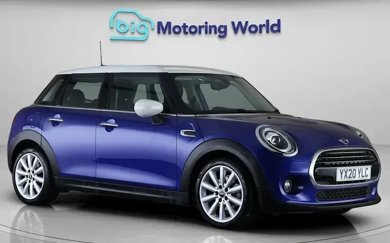 Usado Mini Cooper Classic 136 HP (100 kW) 2020 Citadino