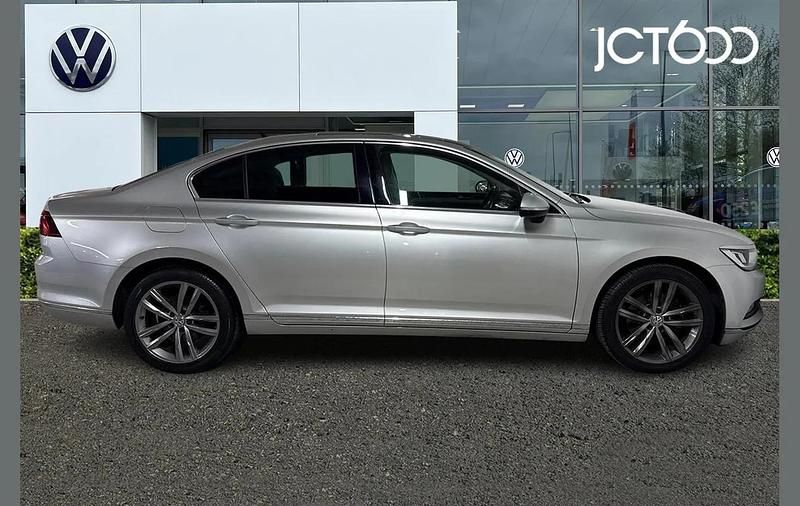 Used VW Passat GT 147 HP (108 kW) 2019 Silver Sedan